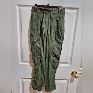 Lululemon Mid Rise Jogger